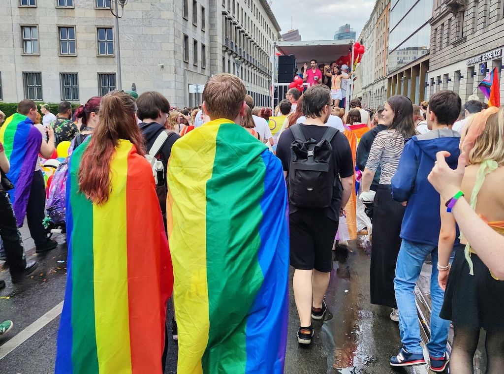 Linksfraktion Hamburg kritisiert Anstieg von Hasskriminalität gegen queere Menschen